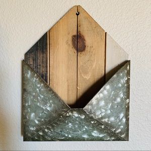 Mail holder organizer envelope